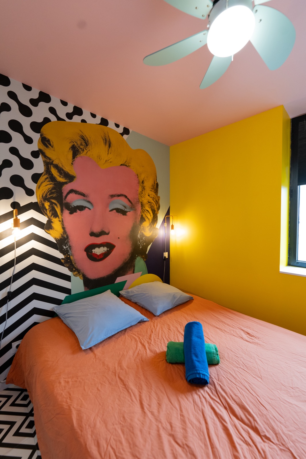 Popart, décor instagrammable à Carcassonne, France — photo 7